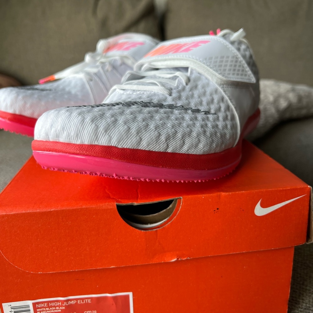 Nike High Jump Elite